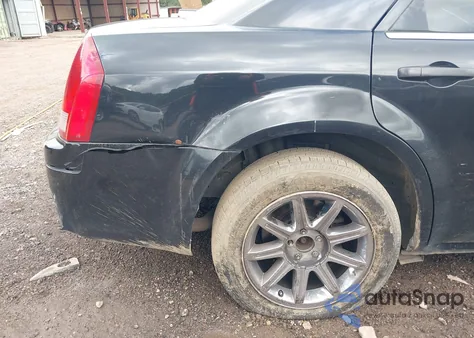 2007 Chrysler 300 Touring from USA, damaged, VIN 2C3KA53G17H877702